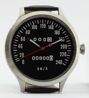 Z1, Z 900 und KZ 900 Caliber 65 speedometer watch with km/h scale